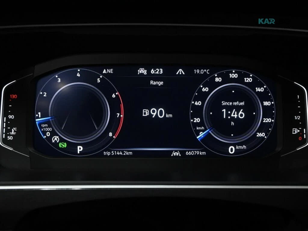 VW Tiguan Comfortline* 4Motion* АвтоКредит* (ЦЕНА ДО БГ), снимка 10 - Автомобили и джипове - 54873598