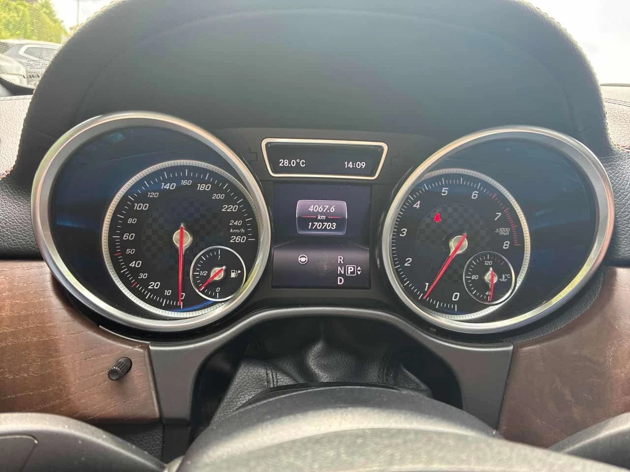 Mercedes-Benz GLE 450 AMG ДИСТРОНИК * HARMAN/KARDON * ОБДУХВАНЕ * ПАНО * , снимка 8 - Автомобили и джипове - 55094034
