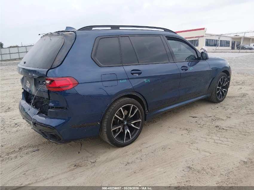 BMW X7 XDRIVE40I / M PKG / DISTRONIC / МАСАЖ / 360 /ОБДУХ, снимка 6 - Автомобили и джипове - 55896766