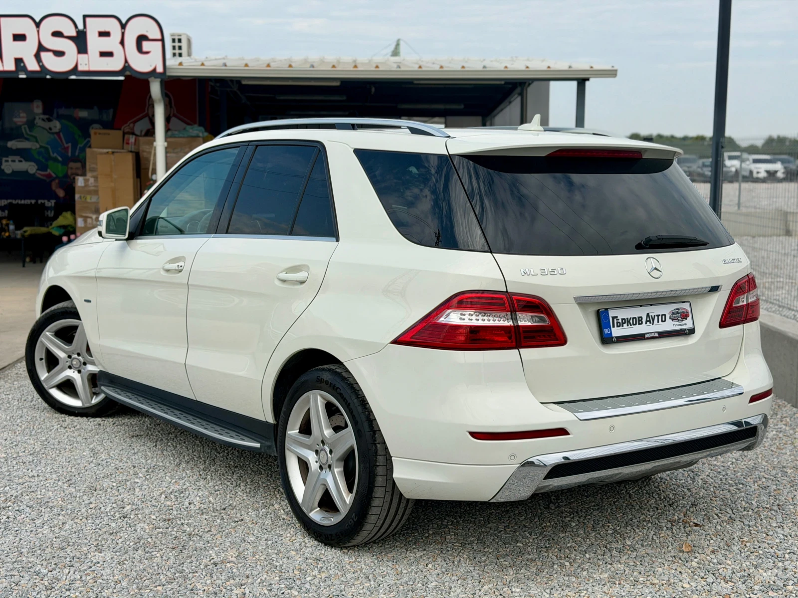 Mercedes-Benz ML 350  4 MATIC / AMG LINE / PANORAMA, снимка 4 - Автомобили и джипове - 55950298