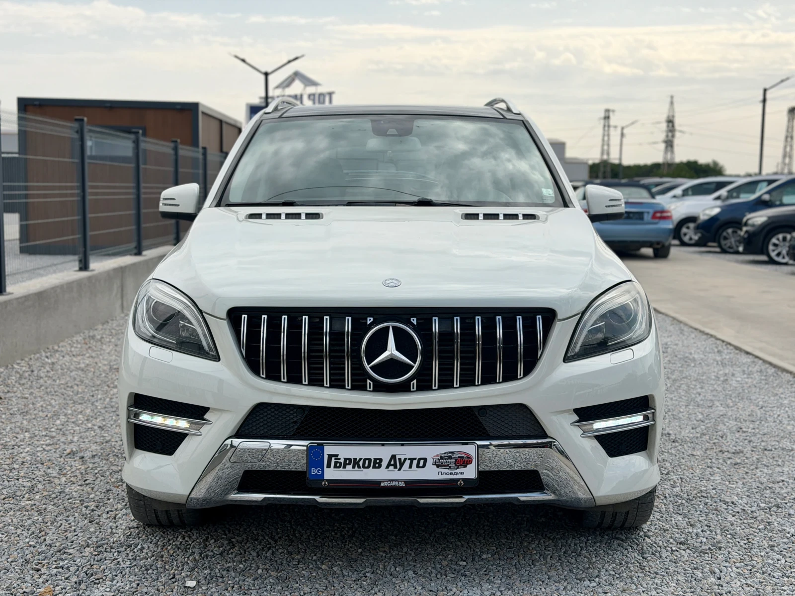 Mercedes-Benz ML 350  4 MATIC / AMG LINE / PANORAMA, снимка 2 - Автомобили и джипове - 55950298