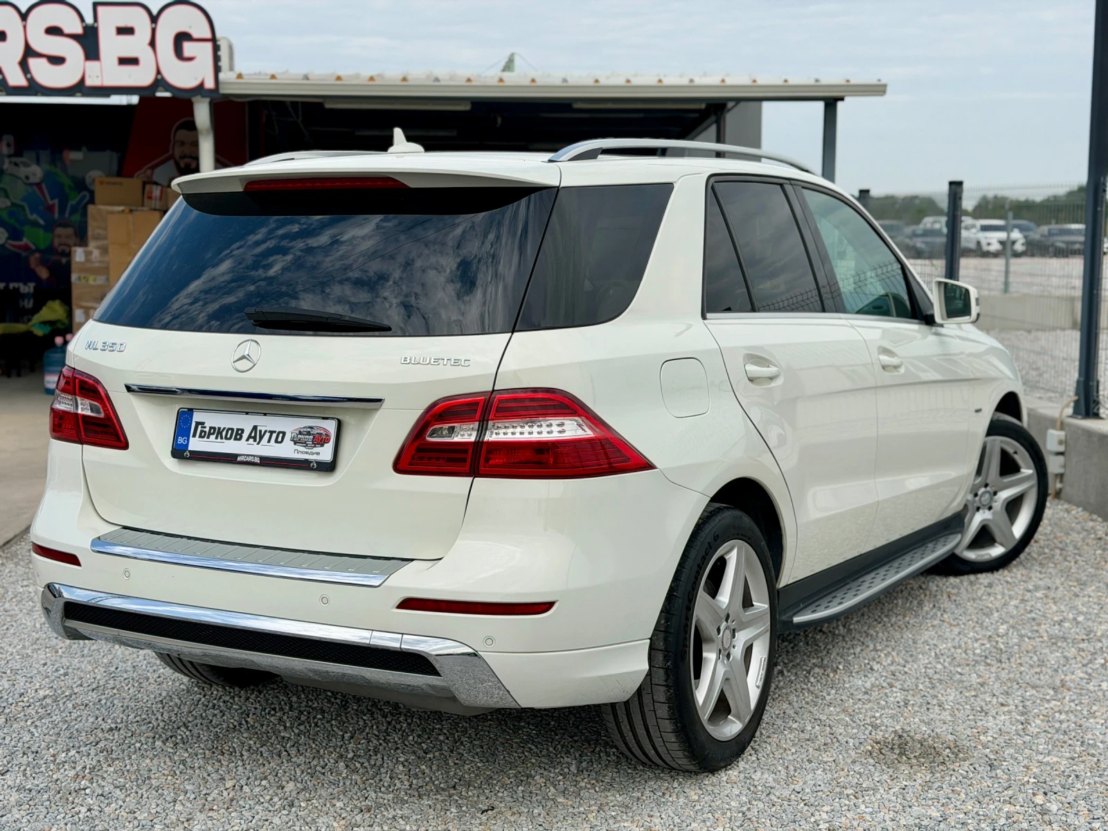 Mercedes-Benz ML 350  4 MATIC / AMG LINE / PANORAMA, снимка 6 - Автомобили и джипове - 55950298