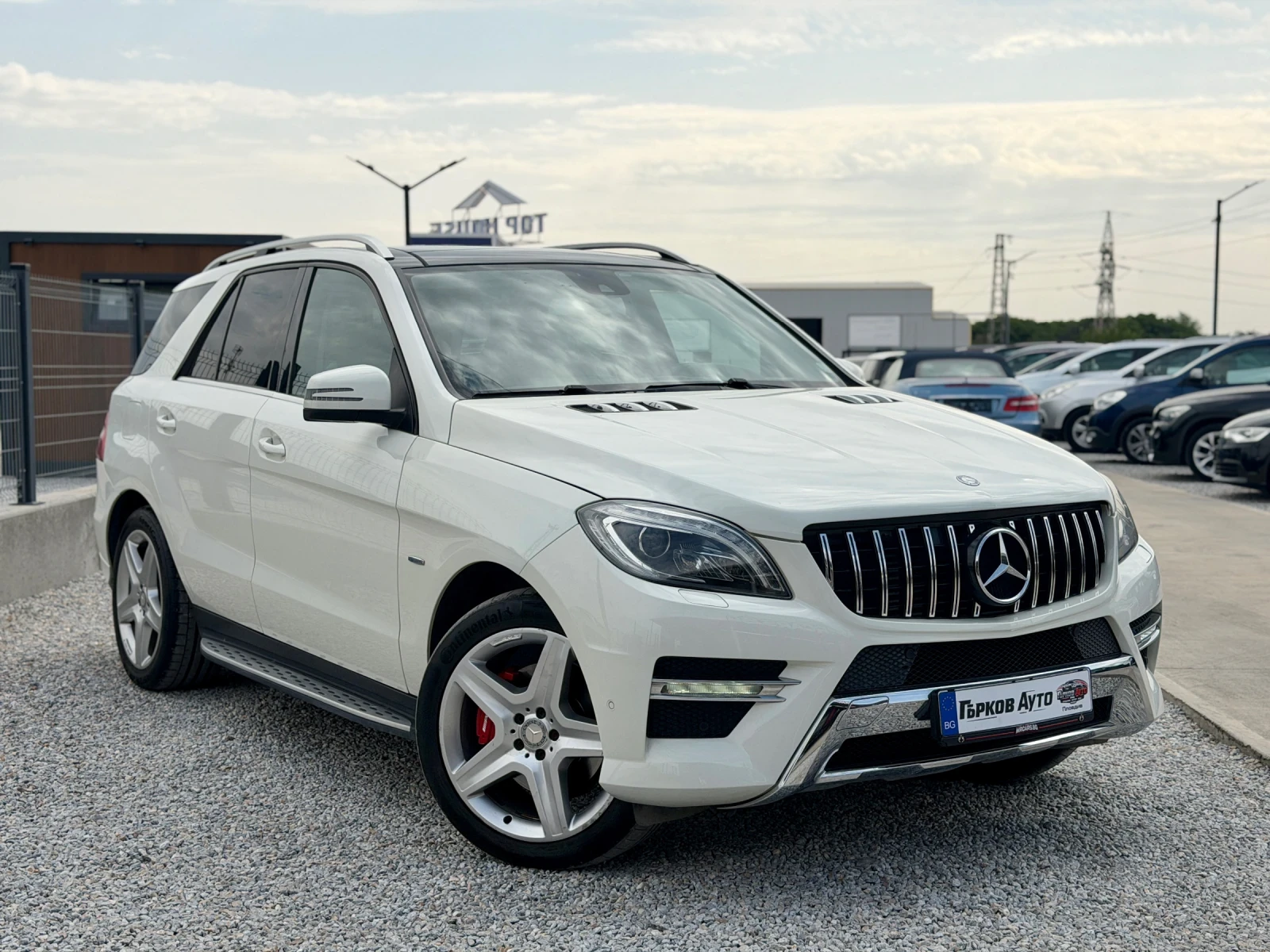 Mercedes-Benz ML 350  4 MATIC / AMG LINE / PANORAMA, снимка 3 - Автомобили и джипове - 55950298