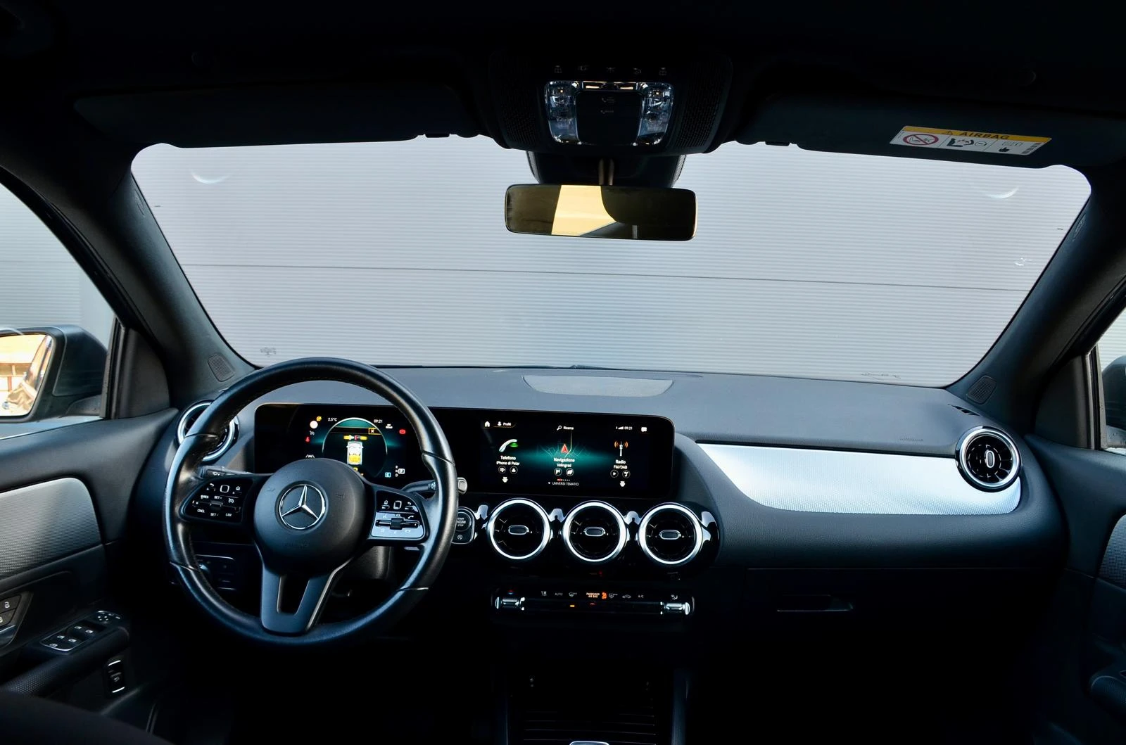Mercedes-Benz GLA 200 GLA 200//full led//car play// | Mobile.bg � ����������� 15