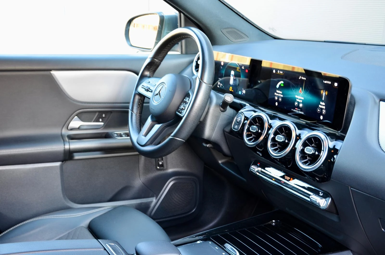 Mercedes-Benz GLA 200 GLA 200//full led//car play// | Mobile.bg � ����������� 7