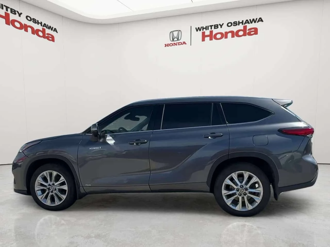 Toyota Highlander HYBRID LIMITED * AWD * 8 ����� * CARFAX *  | Mobile.bg � ����������� 11