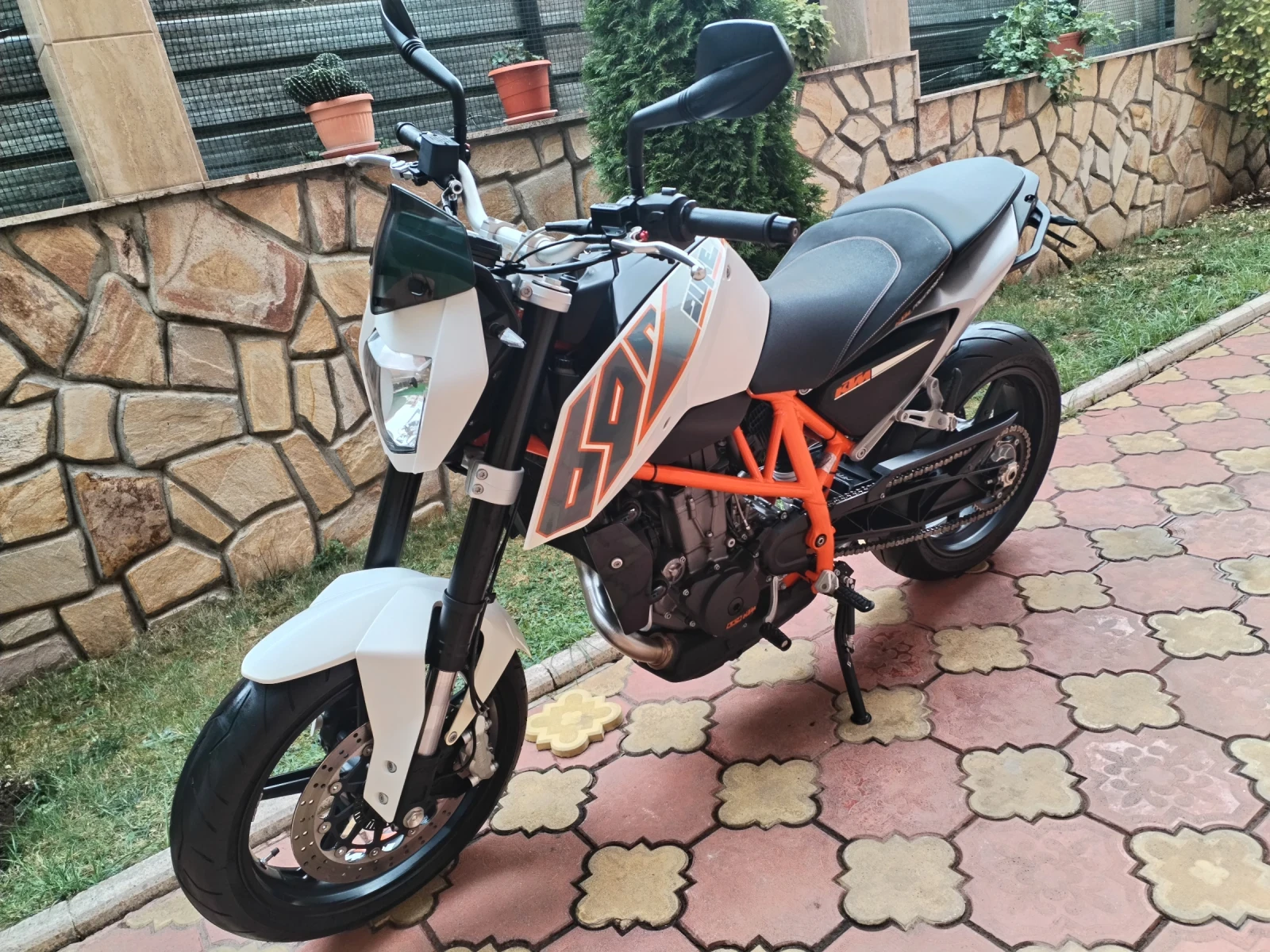 Ktm Duke 690 A2.    ПЕРФЕКТЕН!!! , снимка 4 - Мотоциклети и мототехника - 56237784