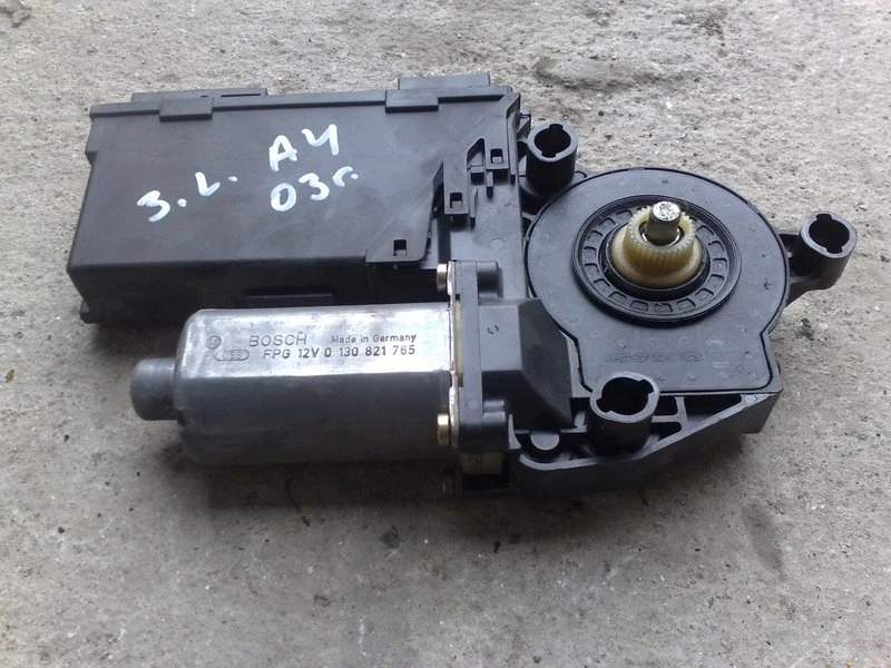 Моторче ел стъкло задно ляво за Ауди А4 03г.