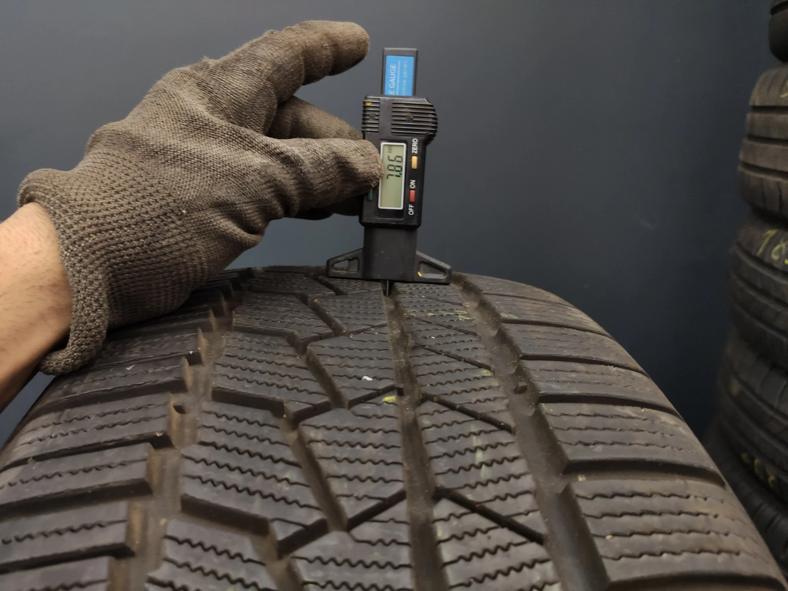  245/40R21 | Mobile.bg   4