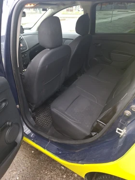 Dacia Sandero 0.9TCe - 3650 € / 7138.78 лв. - 39160666 6