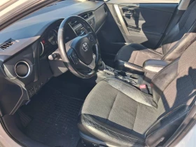 Toyota Auris 1.8 Hybrid, ниво Lounge, реален пробег - 8300 € - 26550713 9