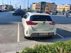 Toyota Auris 1.8 Hybrid, ниво Lounge, реален пробег - 8300 € - 26550713 5
