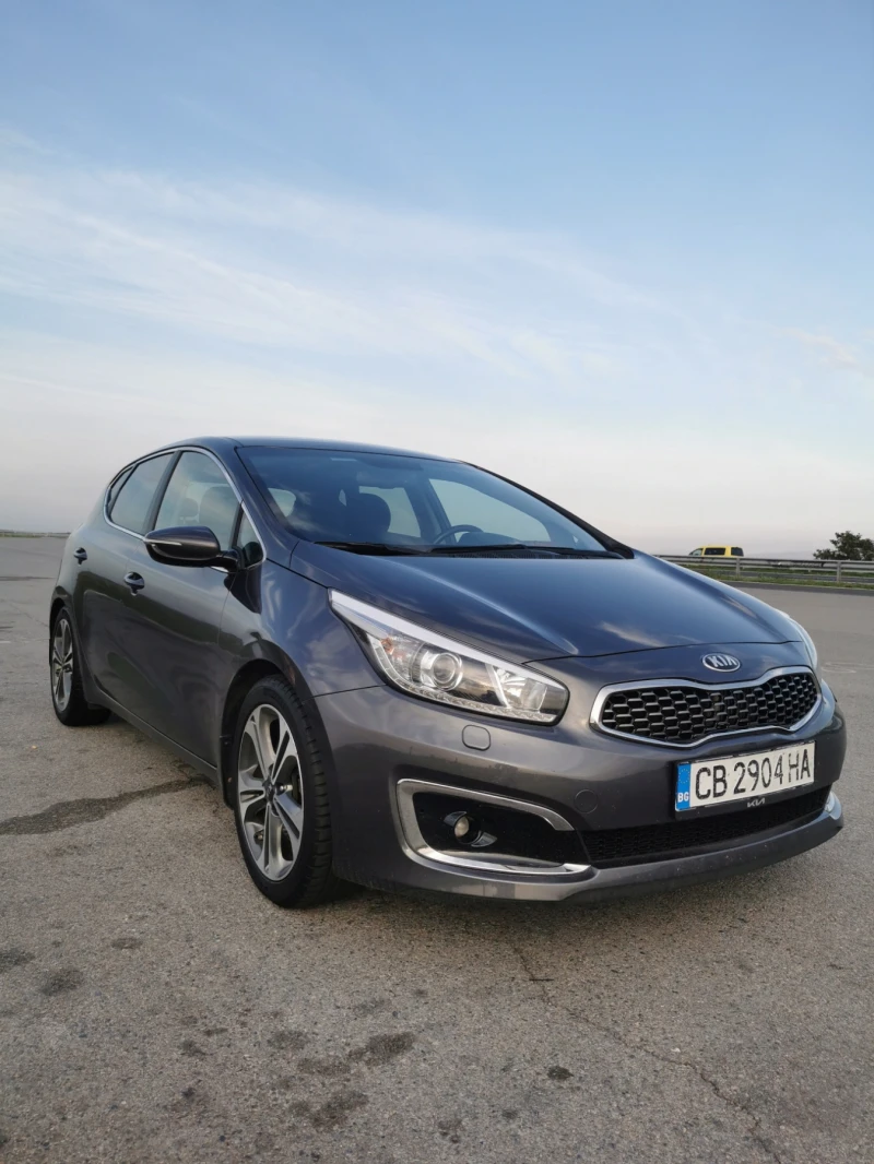 Kia Ceed, снимка 2 - Автомобили и джипове - 48067584