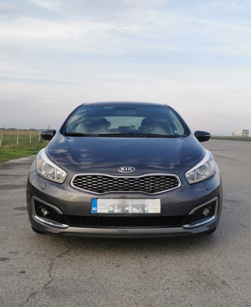 Kia Ceed, снимка 1 - Автомобили и джипове - 48876103