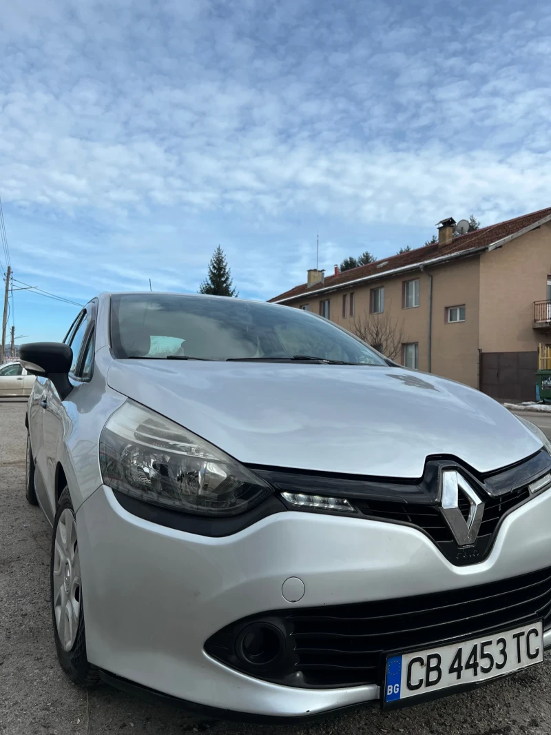 Renault Clio, снимка 5 - Автомобили и джипове - 48840583