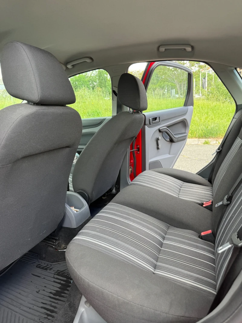 Ford Focus, снимка 8 - Автомобили и джипове - 50911843