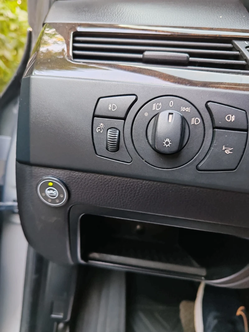 BMW 525 i 192ps Газов инжекцион , снимка 11 - Автомобили и джипове - 52427116