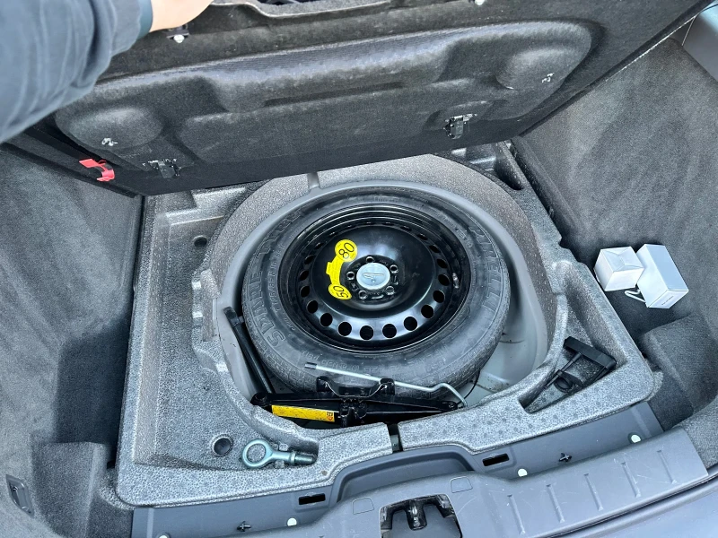 Volvo V50, снимка 9 - Автомобили и джипове - 52383728