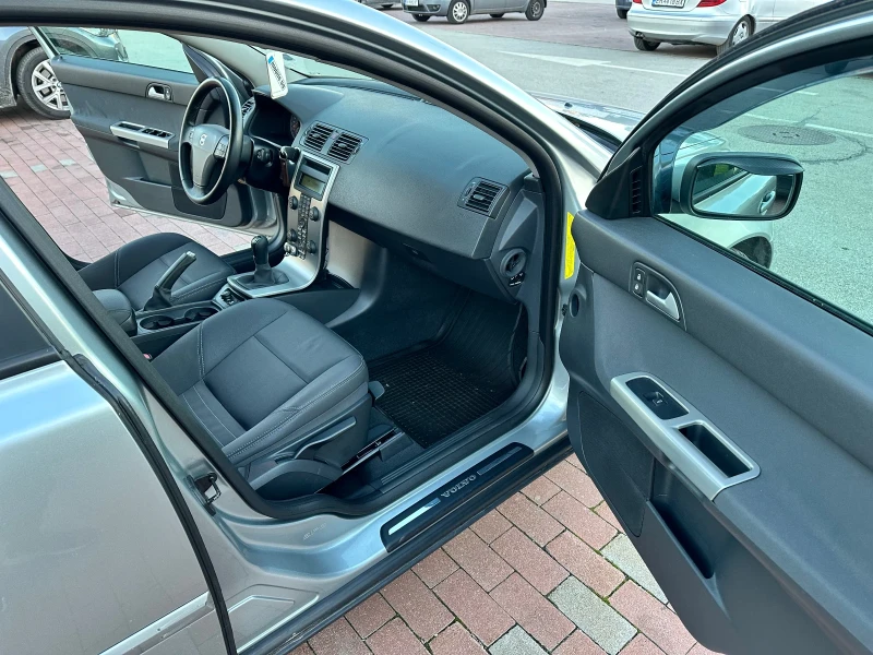 Volvo V50, снимка 12 - Автомобили и джипове - 52383728