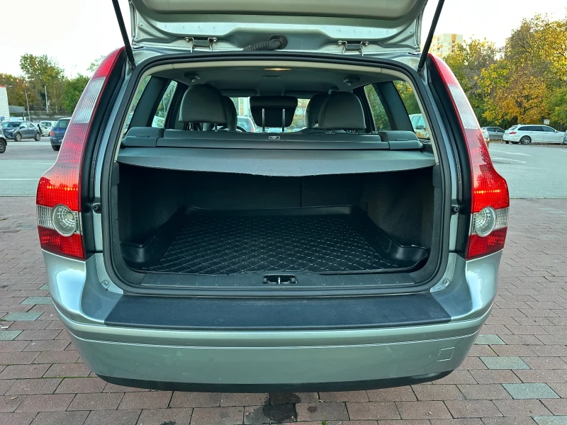 Volvo V50, снимка 8 - Автомобили и джипове - 52383728