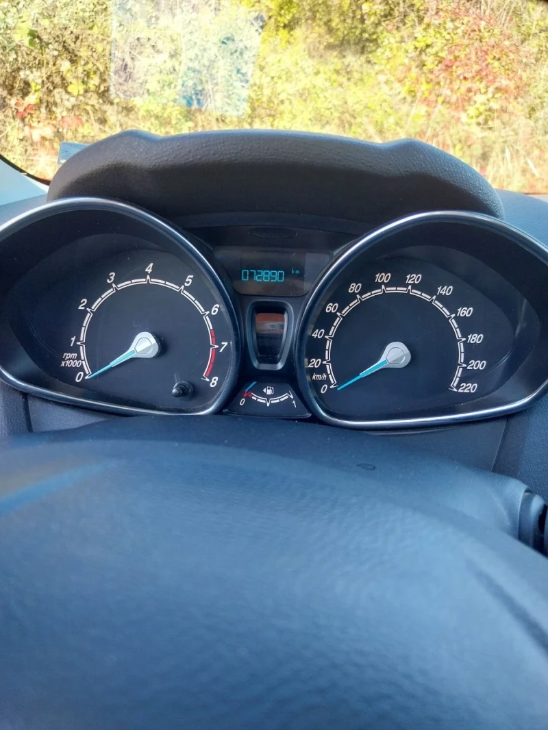 Ford Fiesta, снимка 12 - Автомобили и джипове - 52320716