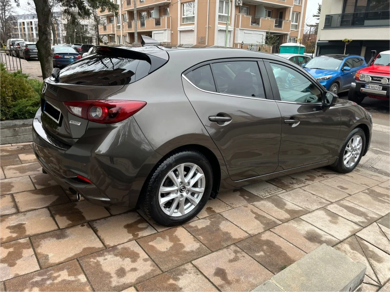 Mazda 3, снимка 3 - Автомобили и джипове - 52672794