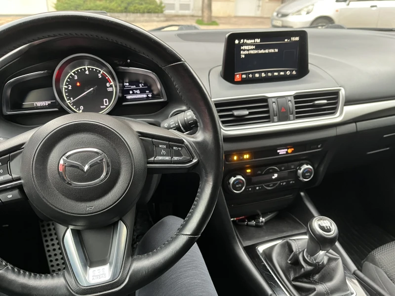 Mazda 3, снимка 10 - Автомобили и джипове - 52672794