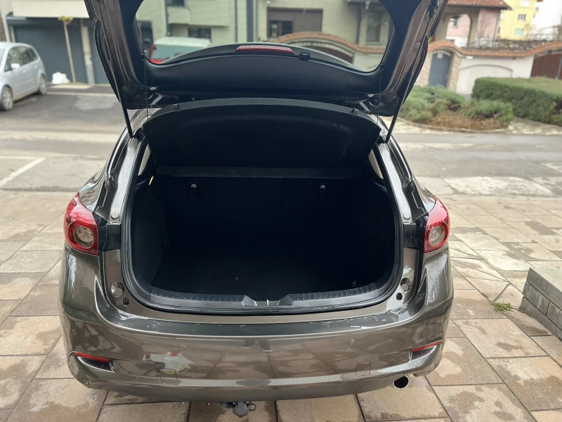Mazda 3, снимка 5 - Автомобили и джипове - 52672794