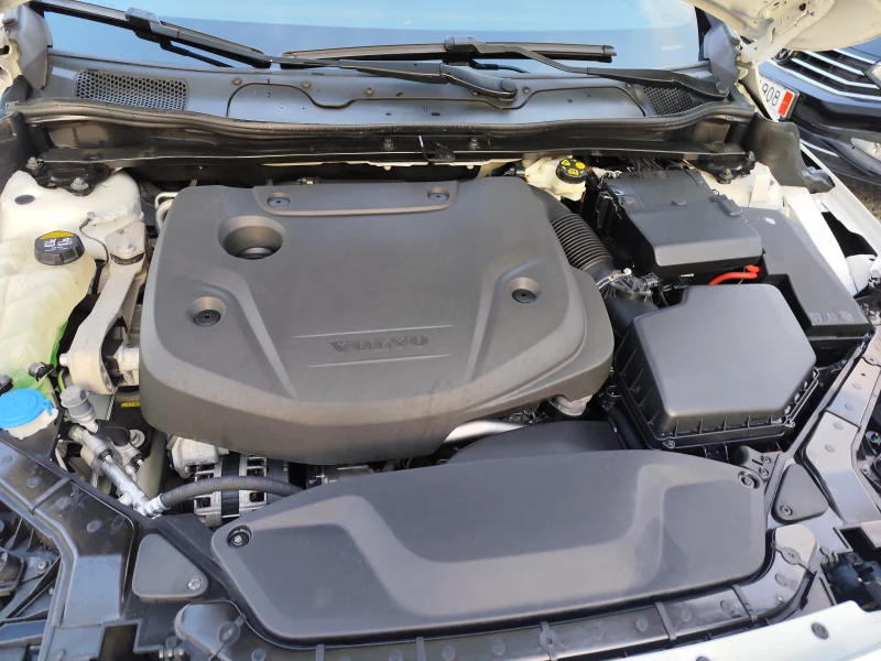 Volvo V40 Cross Country 2.0D* АВТОМАТИК* EURO6B* NAVI* , снимка 14 - Автомобили и джипове - 52942581