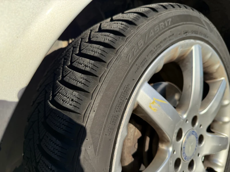 Mercedes-Benz CLK 200 kompressor , снимка 13 - Автомобили и джипове - 53052943