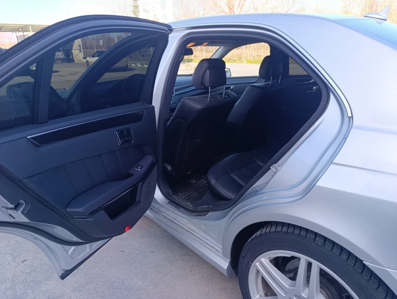 Mercedes-Benz E 350, снимка 10 - Автомобили и джипове - 53557479