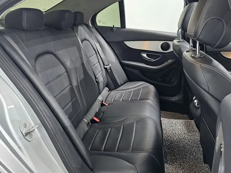 Mercedes-Benz C 220 D Avantgarde   , снимка 12 - Автомобили и джипове - 54882222