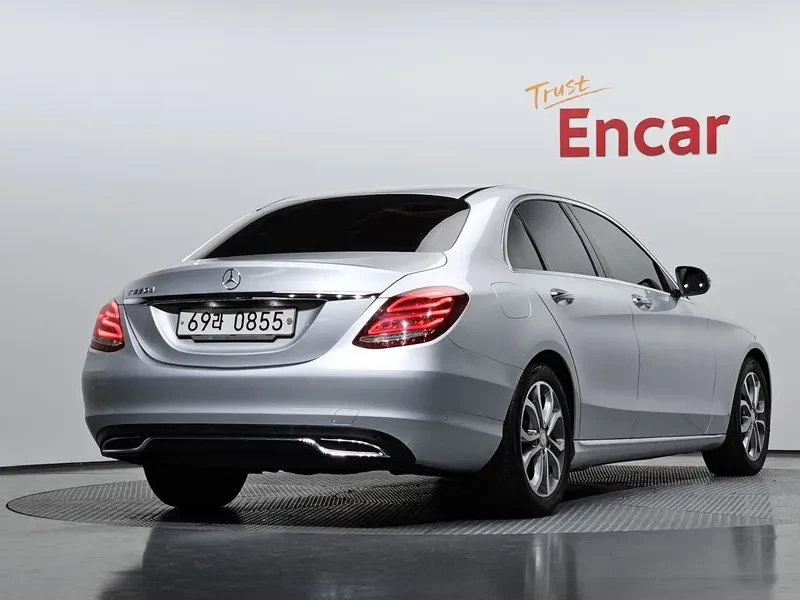 Mercedes-Benz C 220 D Avantgarde   , снимка 2 - Автомобили и джипове - 54882222