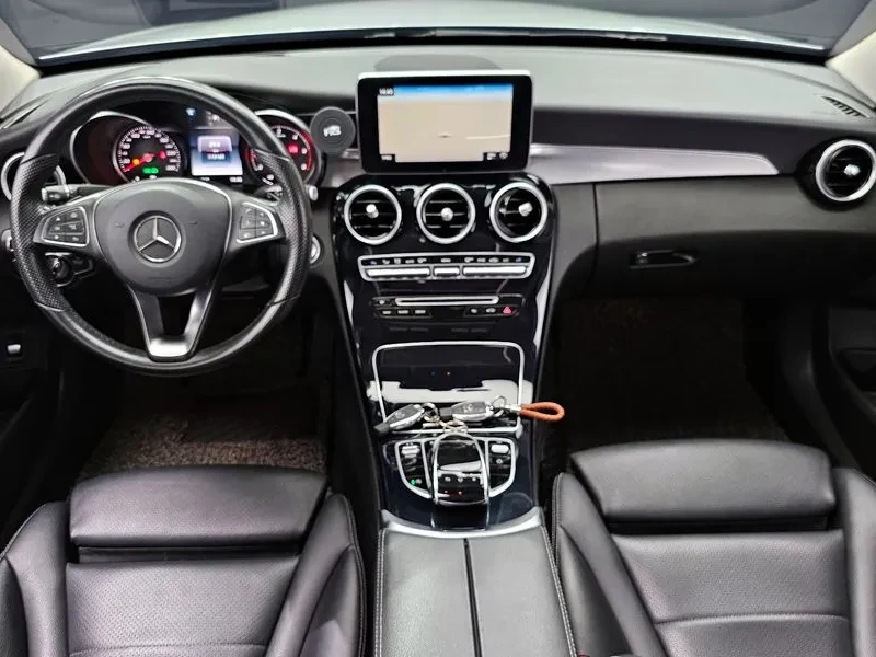 Mercedes-Benz C 220 D Avantgarde   , снимка 7 - Автомобили и джипове - 54882222