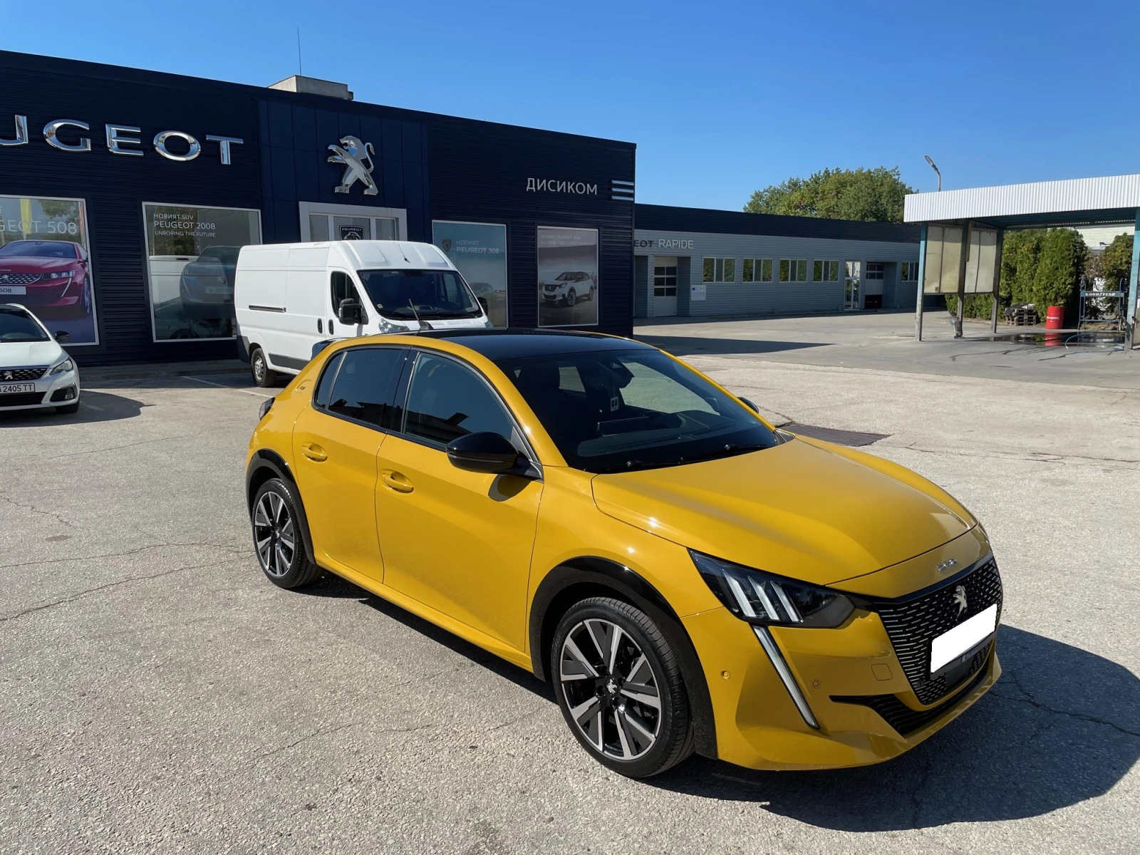 Peugeot 208 1.2 PureTech GT AUTO - изображение 3