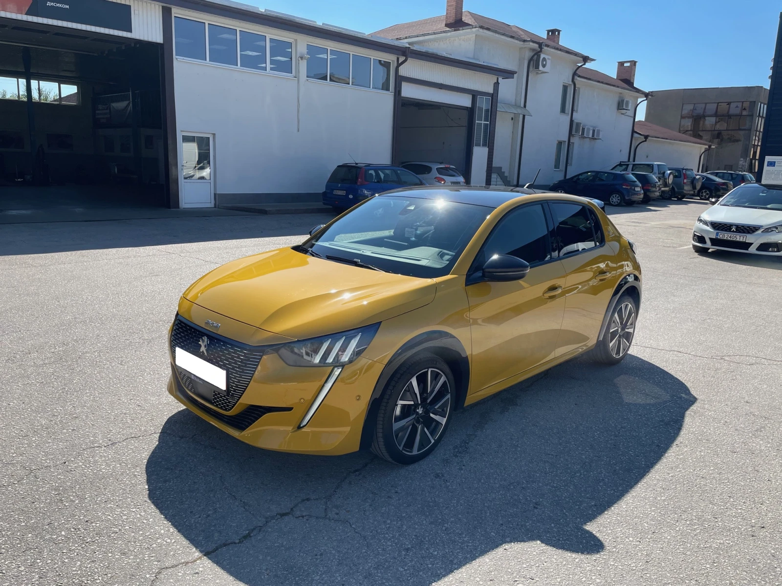 Peugeot 208 1.2 PureTech GT AUTO - изображение 4