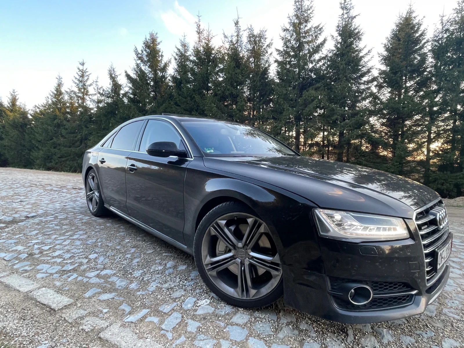 Audi A8 V8 quatrro DESIGN SELECTION - изображение 3