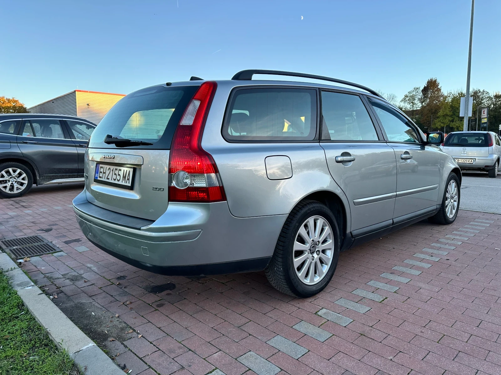 Volvo V50  - изображение 6