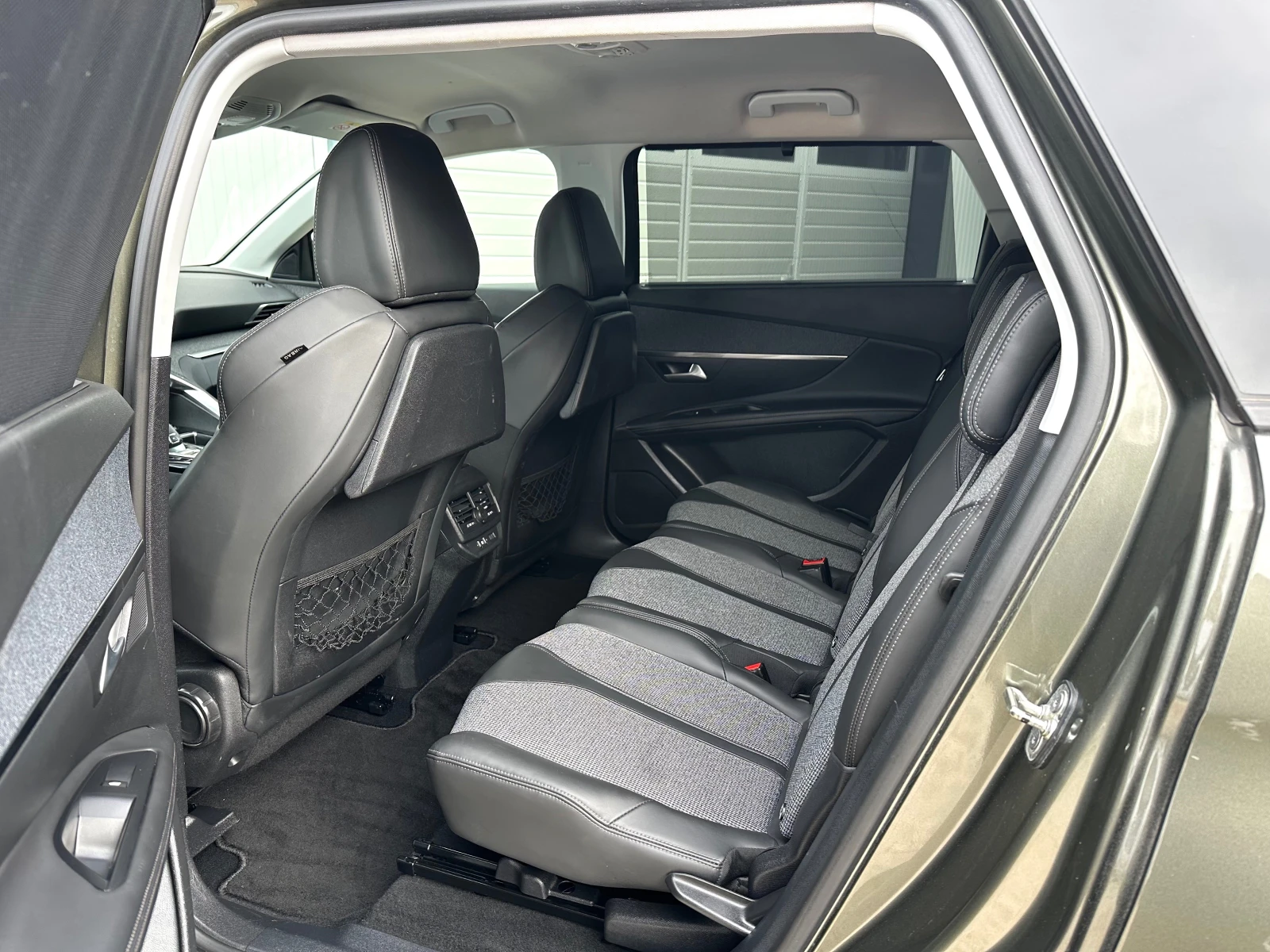 Peugeot 5008 1.6HDI 6 EAT 7    KEYLESS | Mobile.bg   9