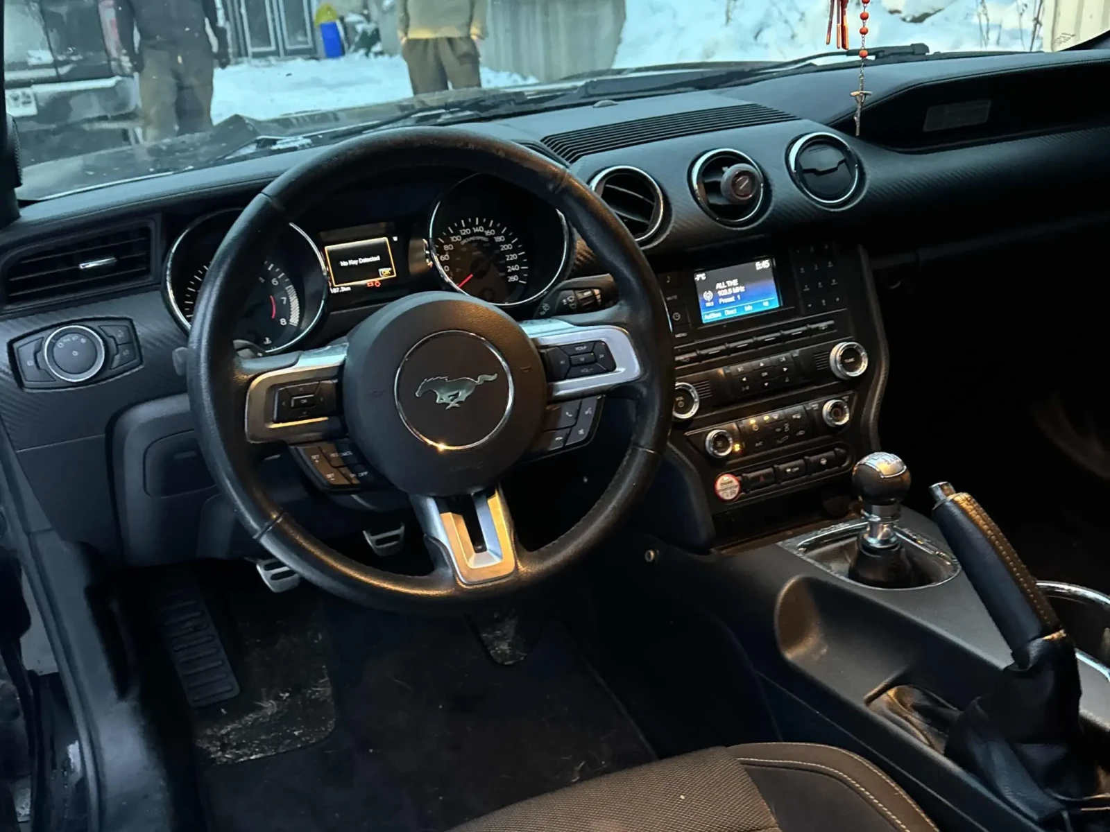 Ford Mustang * V6* CARFAX *    | Mobile.bg   7