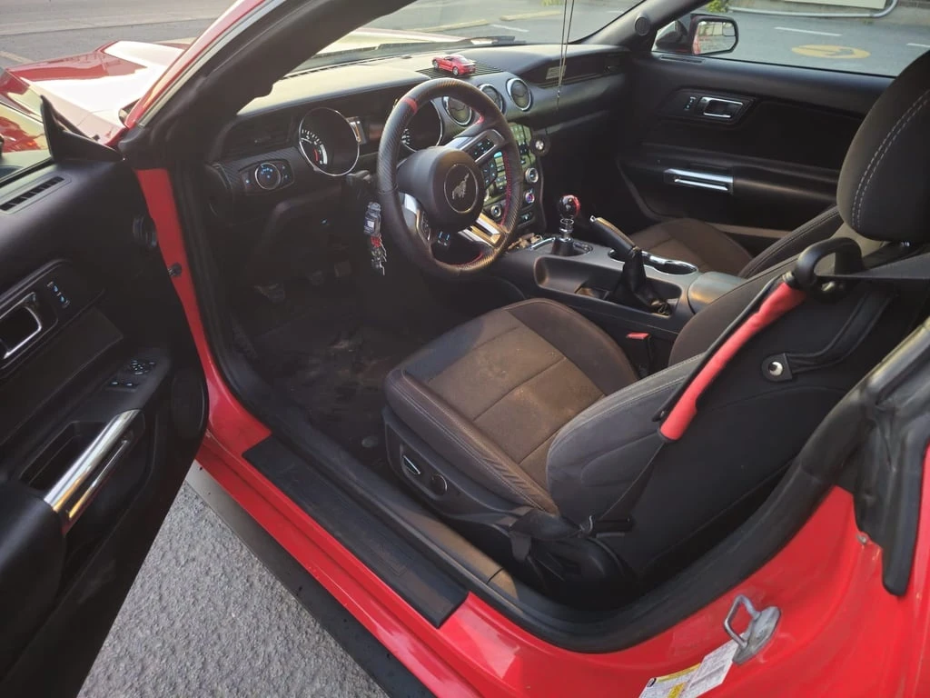 Ford Mustang * V6 * CARFAX * ���� �� �� | Mobile.bg � ����������� 5