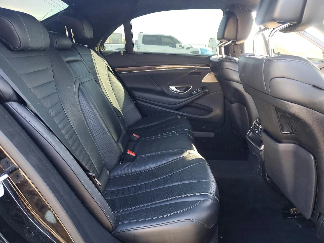 Mercedes-Benz S 550 4MATIC* ДИСТРОНИК* BURMESTER* ПАНОРАМА ОБДУХВАНЕ*  - изображение 10