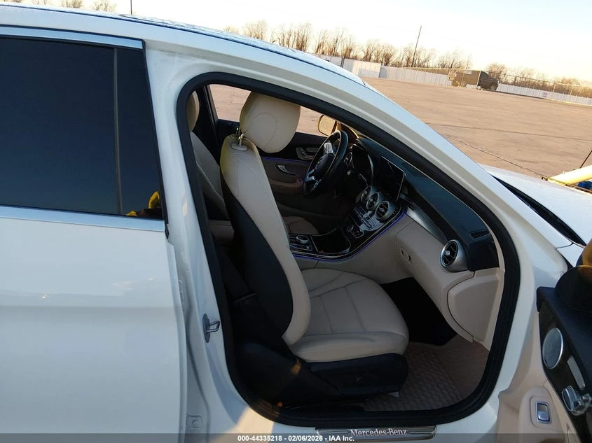 Mercedes-Benz C 300 2.0L I-4 DI, DOHC, VVT, TURBO, 255HP Rear Wheel | Mobile.bg � ����������� 5