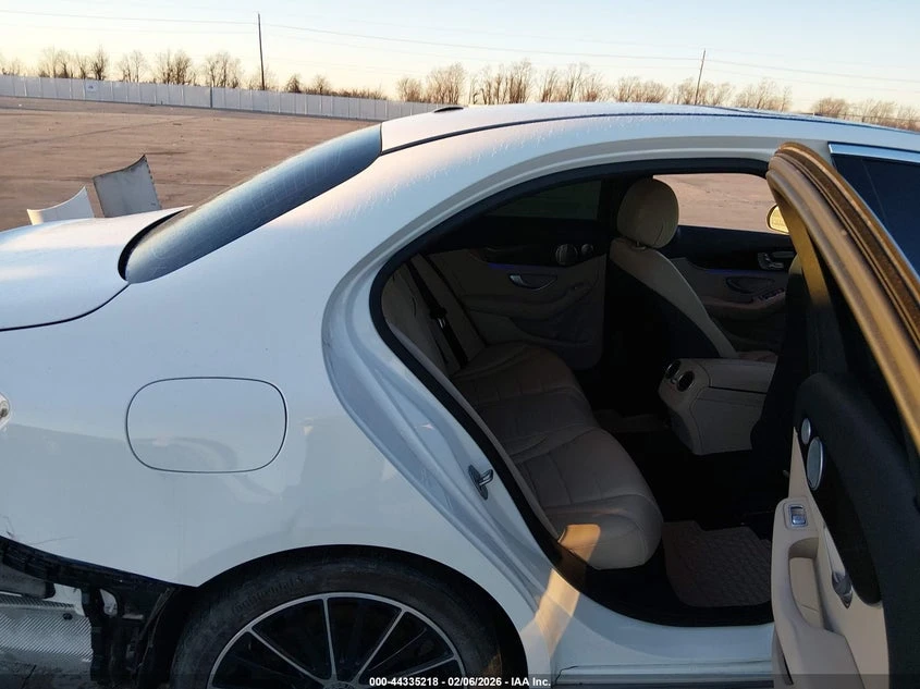 Mercedes-Benz C 300 2.0L I-4 DI, DOHC, VVT, TURBO, 255HP Rear Wheel | Mobile.bg � ����������� 8