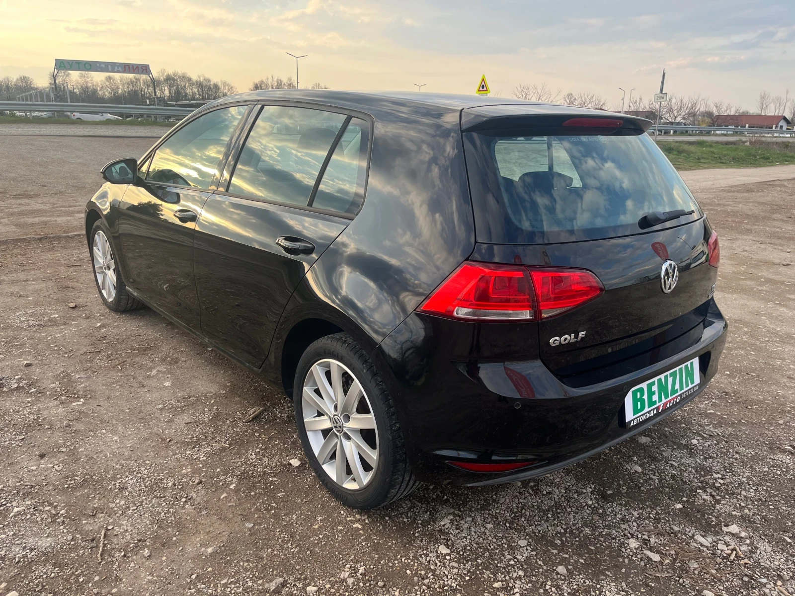 VW Golf 1.2TSI-86-ITALIA, снимка 11 - Автомобили и джипове - 53980303