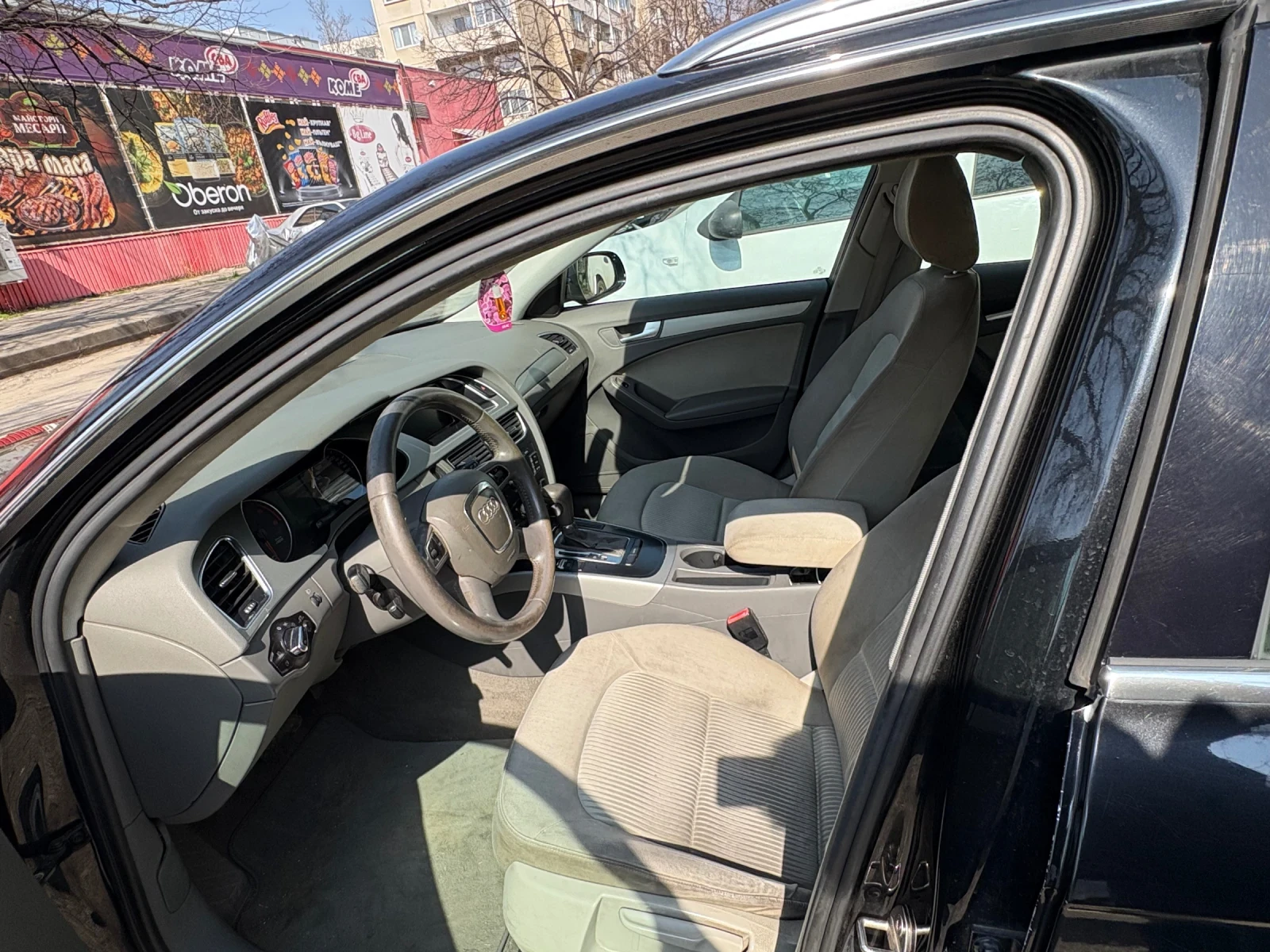 Audi A4 Avant 2.0 TDI, снимка 12 - Автомобили и джипове - 54215694