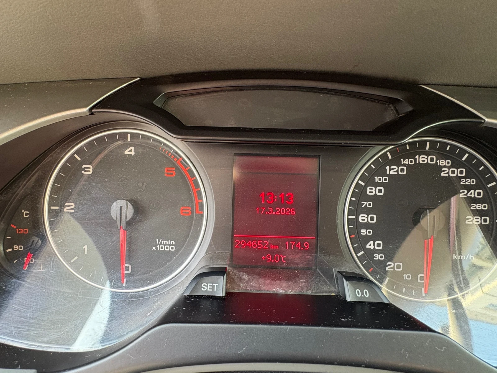 Audi A4 Avant 2.0 TDI, снимка 15 - Автомобили и джипове - 54215694