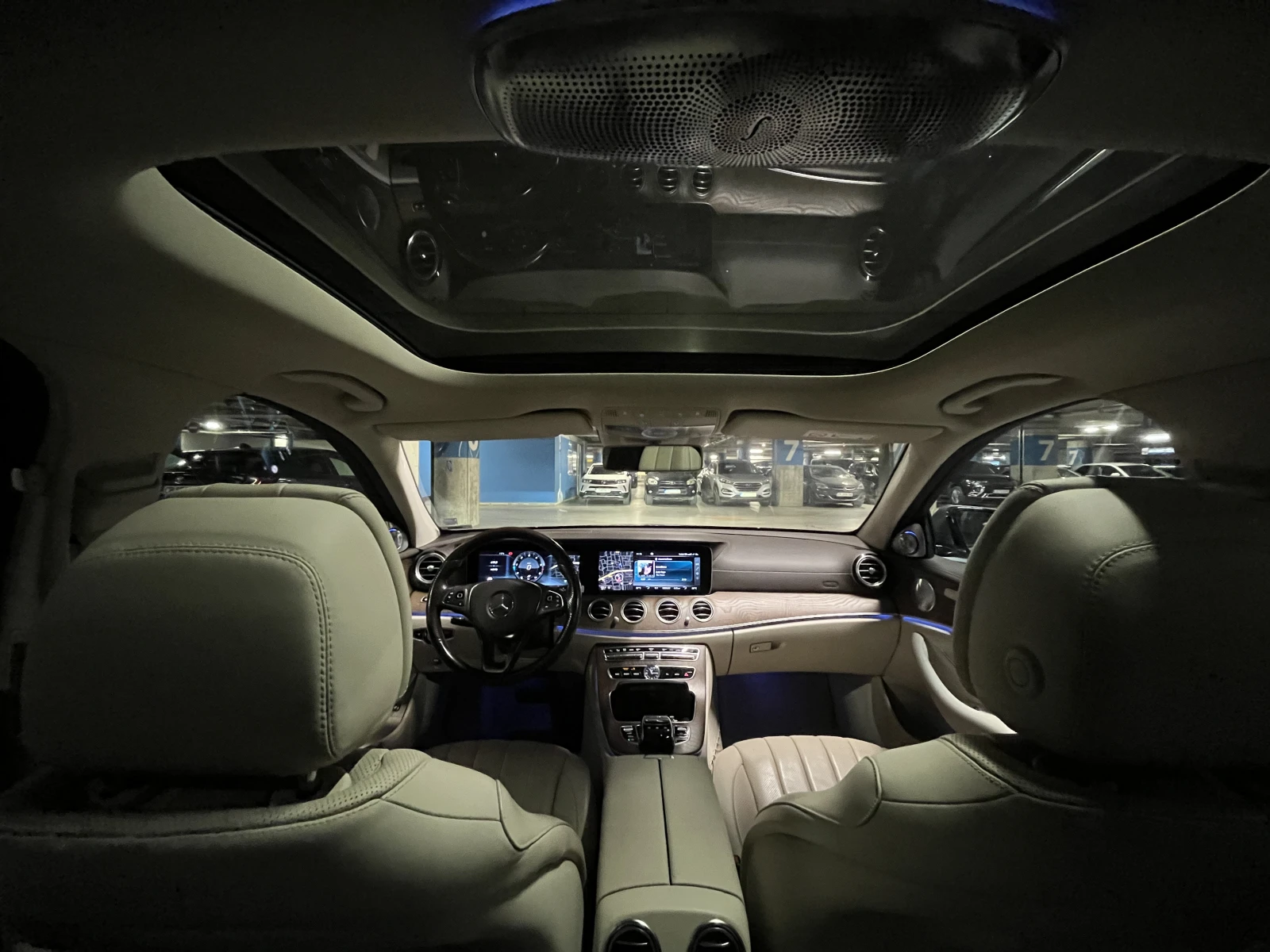 Mercedes-Benz E 220 AMG* DIG* BUR* PANO* AIR* NAV* , снимка 5 - Автомобили и джипове - 54455640