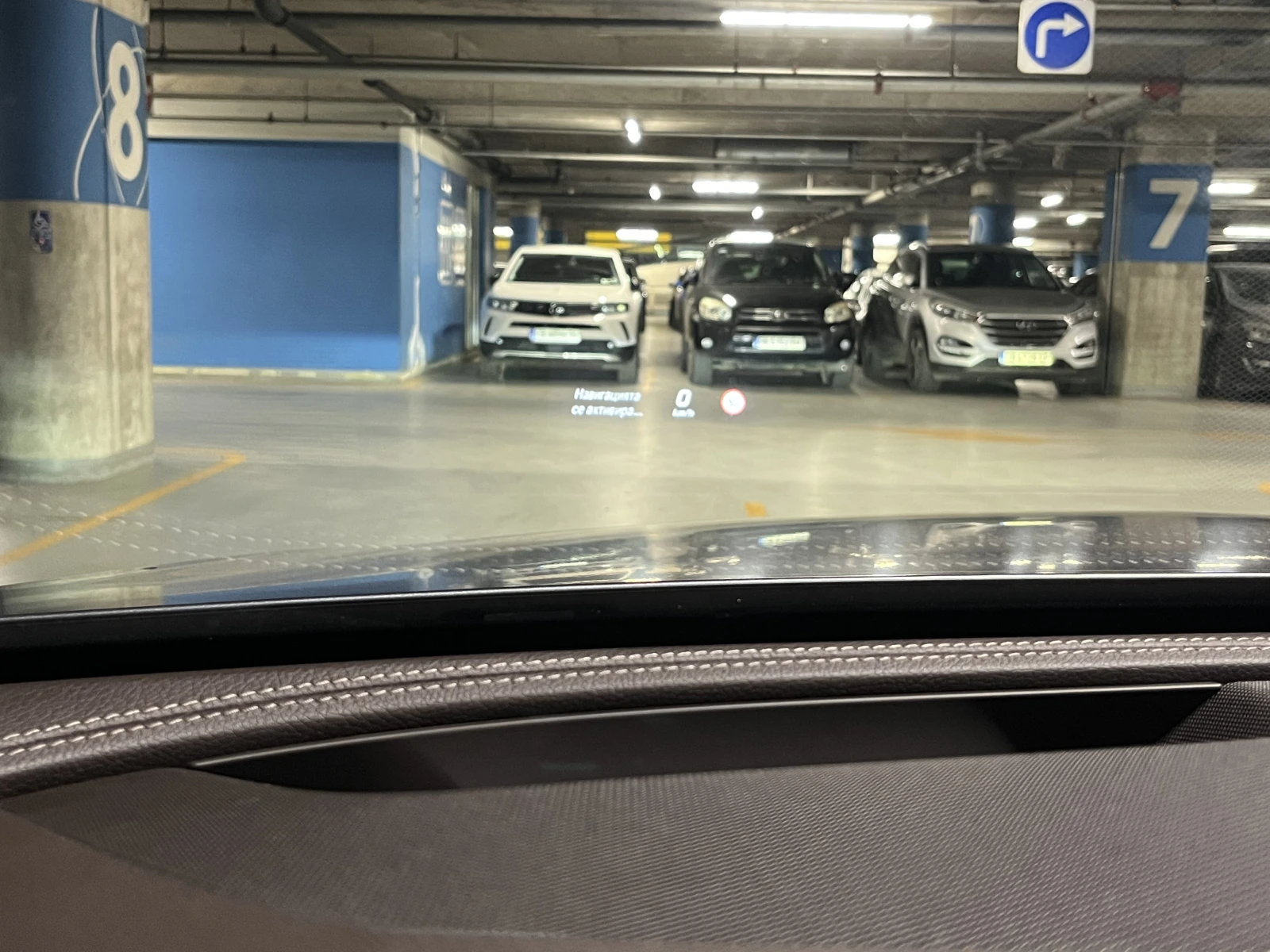 Mercedes-Benz E 220 AMG* DIG* BUR* PANO* AIR* NAV* , снимка 9 - Автомобили и джипове - 54455640