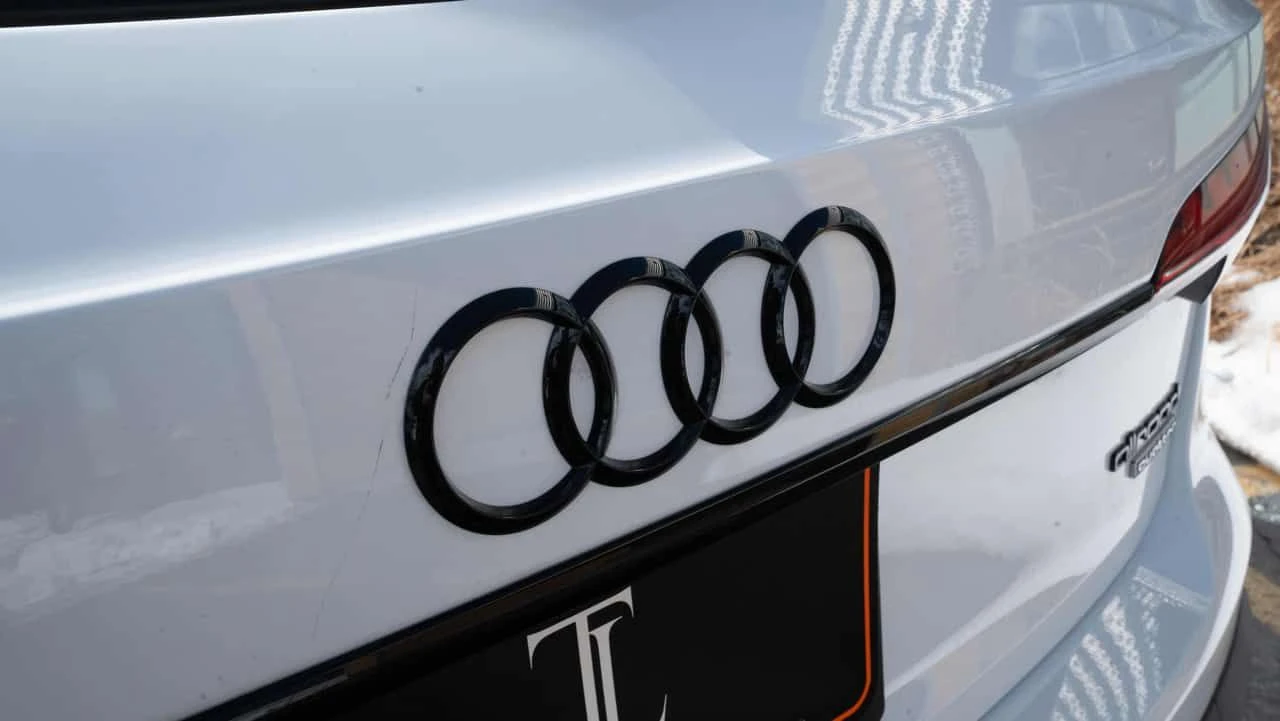 Audi A4 Allroad * Technik * ДИСТРОНИК * ПОДГРЕВИ * DIGITAL, снимка 12 - Автомобили и джипове - 54557228